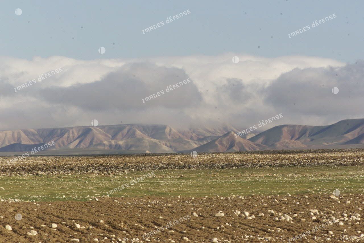 Paysages de collines aux alentours de Mazar e Charif.