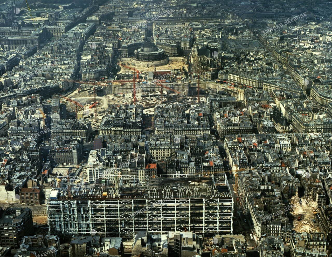 Paris 4e. Vue générale des opérations Beaubourg-Halles.