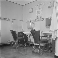 Subdivision de Batna : salon de coiffure du 9e RCA.