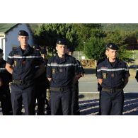 En Corse, lors de l'opération Hèphaïstos, une prise d'armes lors de la visite du général Defretin à la caserne USC5 de Corte.