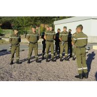 En Corse, lors de l'opération Hèphaïstos, mise en place de la section du 2e REG (régiment étranger du génie) peu avant la visite du général Defretin à la caserne USC5 de Corte.