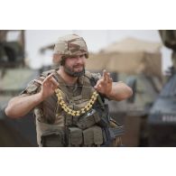 Portrait de l'opérateur vidéo Mathieu de l'ECPAD pour la fête des mères à Gao, au Mali.