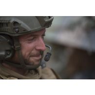 Portriat du capiral-chef Loïc du commando parachutiste de l'air n°20 (CPA 20) entre Ayorou et Inatès, au Niger.