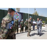 Remise de diplômes au terme d'une formation à la protection NRBC (nucléaire, radiologique, biologique et chimique) par le détachement prévôtal de la FCR (Force commander reserve) aux gendarmes libanais.