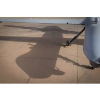 Vue de drones MQ-9 Reaper en stationnement sur la base aérienne de Niamey, au Niger.