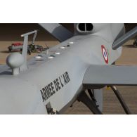 Vue de drones MQ-9 Reaper en stationnement sur la base aérienne de Niamey, au Niger.