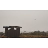 Départ en mission d'un drone MQ-9 Reaper sur la base aérienne de Niamey, au Niger.