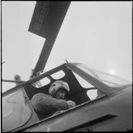 Le Sikorsky du GH 2 ayant participé à l'opération Lafayette rentre à Aïn-Arnat.