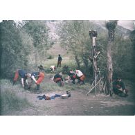 [Toilette des soldats du 14e ETEM.]