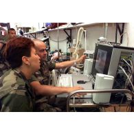 Réunion par visioconférence au GMC (groupement médico-chirurgical).