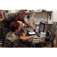 Réunion par visioconférence au GMC (groupement médico-chirurgical).