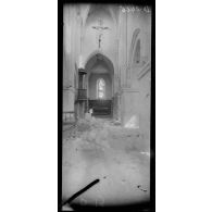 Roye-sur-Matz, Oise, intérieur de l'église. [légende d'origine]
