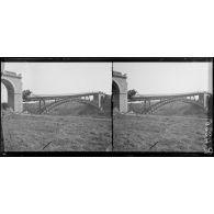 Flirey (Meurthe-et-Moselle). Le viaduc. [légende d’origine]