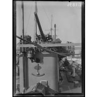 Port de Toulon. Une des pièces de 100 du Mangini. [légende d'origine]