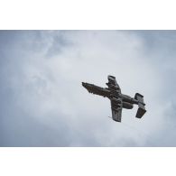 Passage d'un avion Fairchild A-10 Thunderbolt lors d'une démonstration à Pabradé, en Lituanie.