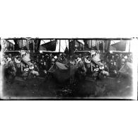 Danses des soldats arabes sur le "Saint-Brieuc". [légende d'origine]