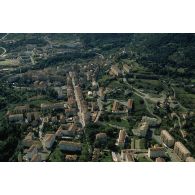 Vue aérienne de la citadelle de Corte en Haute-Corse.