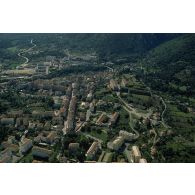 Vue aérienne de la citadelle de Corte en Haute-Corse.
