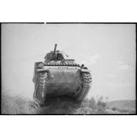 La campagne de Tunisie : troupes du FSEA lors des attaques menées dans les djebels Bou Jerra et El Asker.