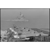 Avions Super-Etendards à bord du porte-avions Foch.