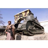 Char Renault FT-17 de la Première guerre mondiale à Kaboul.