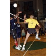 Tournoi de volley-ball à la BMN-N de Mitrovica et remise des trophées aux vainqueurs.