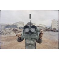 Lunettes de visée au poste Sirocco, Beyrouth.