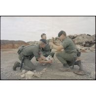 Lancement d'un ballon-sonde par le 12e RA, Beyrouth.