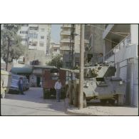 Automitrailleuse de l'armée libanaise dans Beyrouth.
