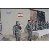 Le colonel Genest lors d'une remise de diplômes franco-libanaise, Beyrouth.