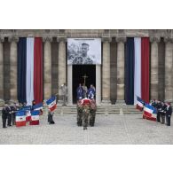 Cérémonie d'obsèques de Pierre Schoendoerffer dans la cour d'honneur de l'Hôtel national des Invalides.