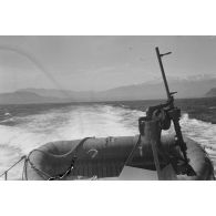 En Crète, dans la baie du la Sude (Souda Bay), à bord du navire de la Luftwaffe Fl.B.405