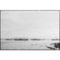Flotte de débarquement alliée dans le Golfe de Saint-Tropez.