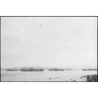 Flotte de débarquement alliée dans le Golfe de Saint-Tropez.