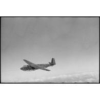 Parti du terrain d'aviation de Valence, un vol d'entraînement de jeunes pilotes aux commandes de planeurs du IIIe groupe du Luftlandegeschwader 1.