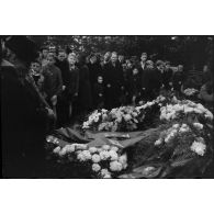 A Bonn, la fin de la cérémonie des obsèques du lieutenant-colonel Walter Koch.
