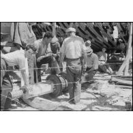 La construction d'un navire de pêche à proximité de la forteresse de Neratzia (Kos).