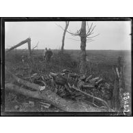 Le Forest près Maurepas (Somme). Emplacement d'une batterie allemande. [légende d'origine]
