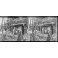 (Bois des Hauts-Bâtis). (Marne). Caisson de 75 sous abri. 29-4-16. [légende d'origine]