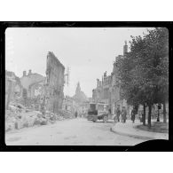 Verdun. (Meuse). Voiture de l'ambulance américaine. [légende d'origine]