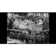 Soldats américains à l'instruction. Front de l'Yser. Front de Picardie. Troupes françaises en Italie.