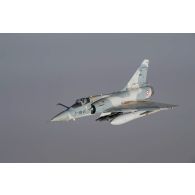 Mirage 2000C de l'escadron de chasse 2/5 Ile-de-France en vol lors d'une manoeuvre aérienne au-dessus du Mali.