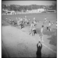 Séance d'instruction militaire et sportive.