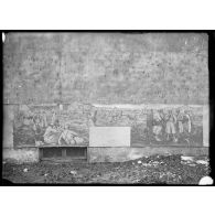 [Un panneau de la section de camouflage de l'armée.]