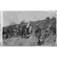 Tir sous un grand angle. [légende d'origine]<br>