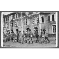 Prisonniers. Attaque du Poivre. [légende d'origine]