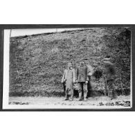 Prisonniers. Belleville. Verdun. [légende d'origine]