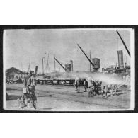 Débarquement à Dunkerque. [légende d'origine]