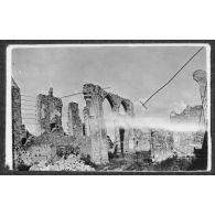 Intérieur de l'église. Reninghe. [légende d'origine]