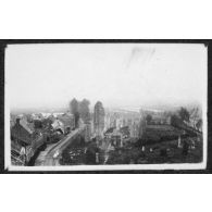 Vue prise de la cheminée de l'usine. Reninghe. [légende d'origine]